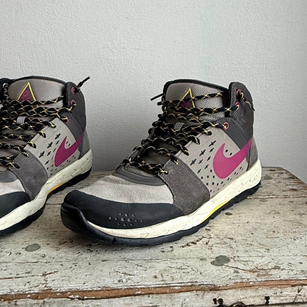 Rare Nike ACG Air Alder Mid Hiking Boots Grey Pink Brown 599660-060 Men's 11 - Picture 6 of 11